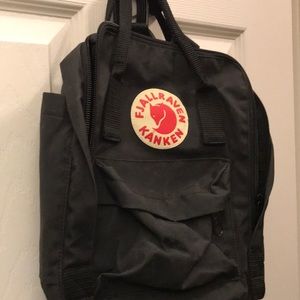 Black Fjallraven Kanken Mini Backpack